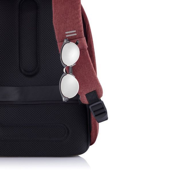 Рюкзак антизлодій XD Design Bobby Hero Small /червоний P705.704 фото
