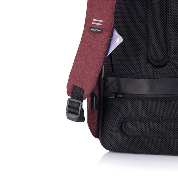 Рюкзак антизлодій XD Design Bobby Hero Small /червоний P705.704 фото