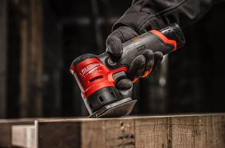 Шліфмашина вібраційна акумуляторна M12 FDSS-422X MILWAUKEE 4933479681 фото