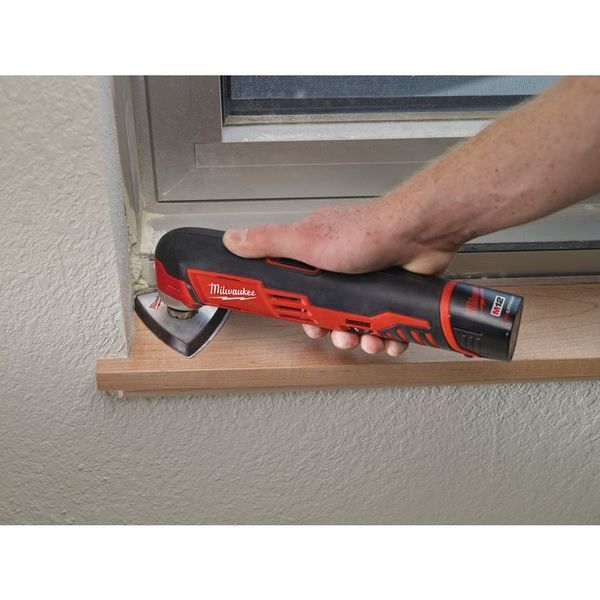 Інструмент багатофунціональний акумуляторний MILWAUKEE, C12 MT-0 4933427180 фото