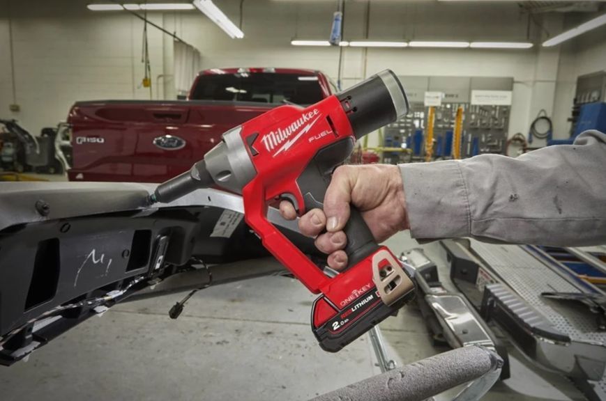 Заклепочник акумуляторний MILWAUKEE M18 ONEFPRT-0X, діаметр закл. 4,8-7,0мм (HD кейс) 4933478601 фото
