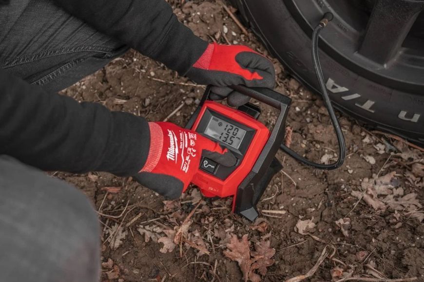 Акумуляторний повітряний насос MILWAUKEE M12 Bl-O 4933464124 фото