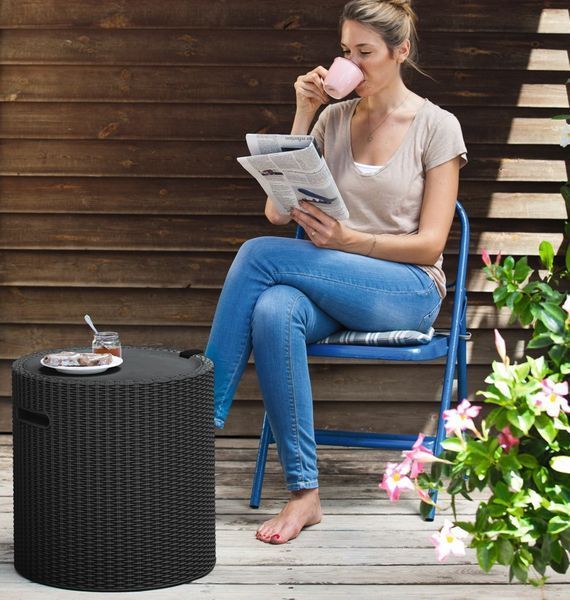 Стіл-скриня садова пластикова KETER COOL STOOL, коричнева 7290106923621 фото