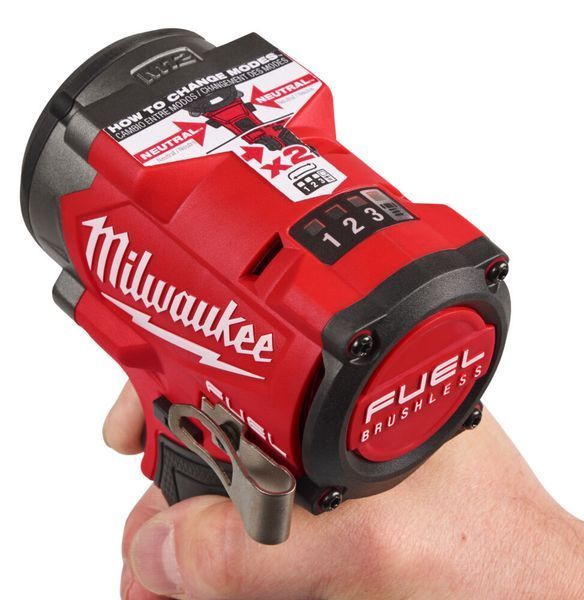 Гайковерт акумуляторний 3/8'' MILWAUKEE з кільцем M12 FCIWF38G3-0, 745Нм 4933493451 фото