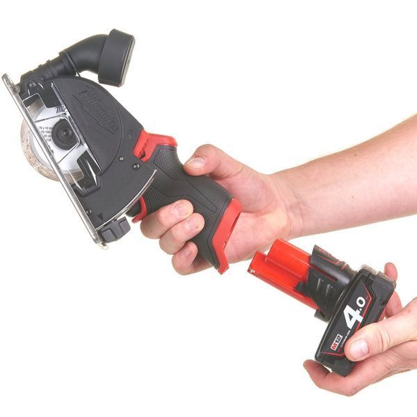Субкомпактна багатофункціональна відрізна машина MILWAUKEE M12 FCOT-422X FUEL 4933464619 (+ заряд.пристрій, 2 акум., HD кейс) 4933464619 фото