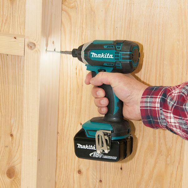 Акумуляторний ударний гвинтокрут Makita DTD 152 Z (без АКБ) DTD152Z фото