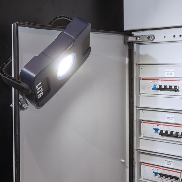 Прожектор переносний 2000 lumen FLOOD LITE M SCANGRIP (з диммером та USB-портом) 03.5661 фото