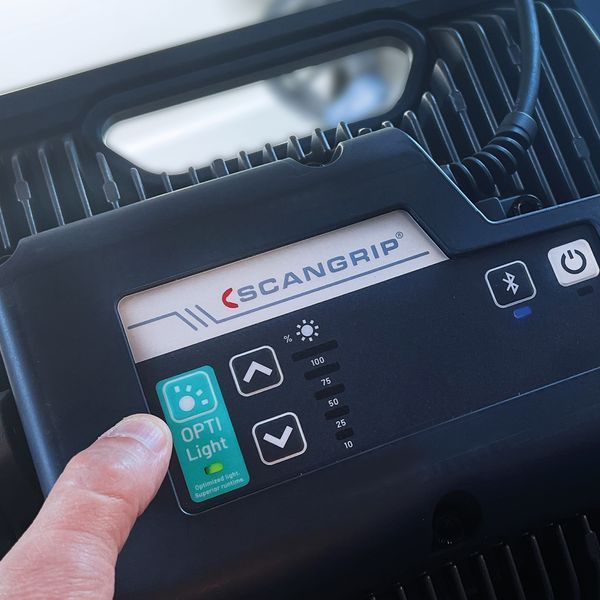 Прожектор переносний 12 000 lumen NOVA 12 з BLUETOOTH SCANGRIP 03.6206 фото