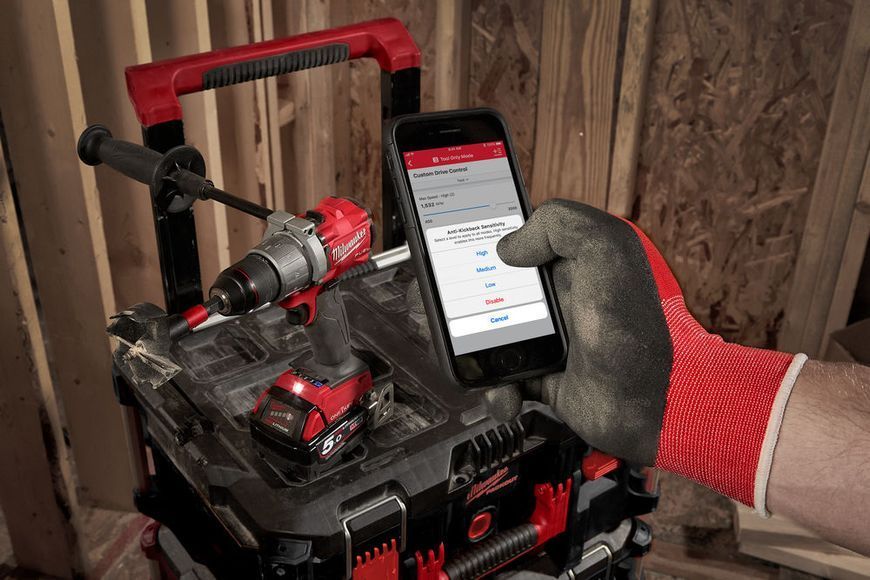 Дриль-шурупокрут з ударом акумуляторний M18 ONEPD2-0X 135Нм (HD кейс) MILWAUKEE 4933464526 фото