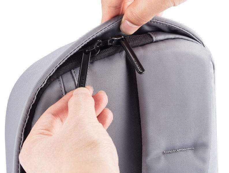 Рюкзак антизлодій XD Design Bobby Sling , сірий P705.782 фото