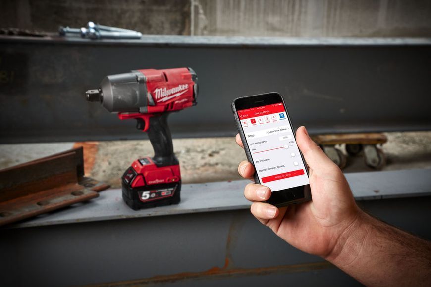 Гайковерт високомоментний MILWAUKEE 3/4 (2034Нм) M18 FUEL ONEFHIWF34-0 ONE-KEY (каркас) 4933499164 фото