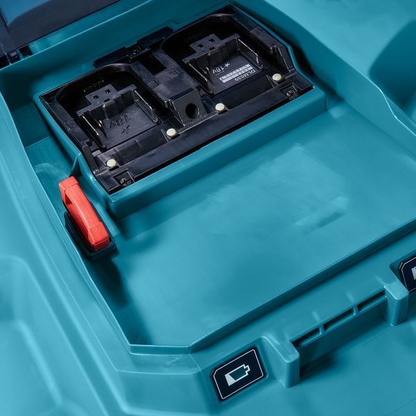 Акумуляторна самохідна газонокосарка Makita DLM539CT2 DLM539CT2 фото