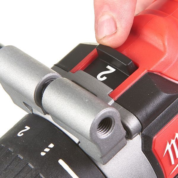 Дриль-шурупокрут акумуляторний MILWAUKEE, M18 BLDD2-502X, 82Нм (+ заряд.прис., 2акум. Х5Аг, HD кейс) 4933464515 фото