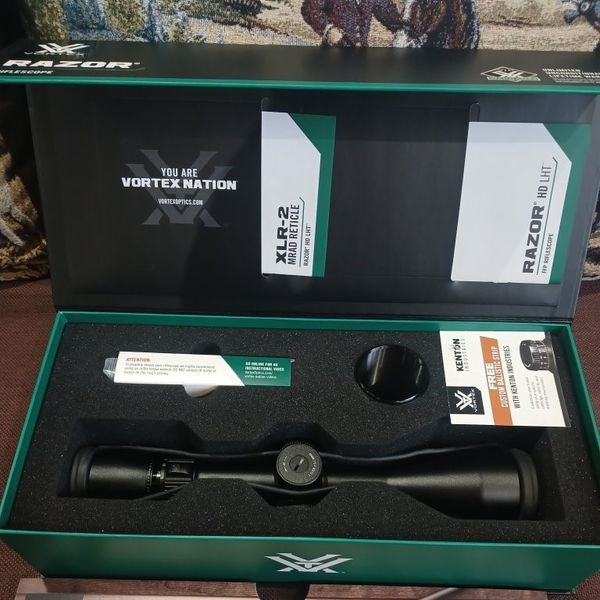 Приціл оптичний Vortex Razor HD LHT 4.5-22x50 FFP XLR-2 (MRAD) з підсвіткою 2371.03.71 фото
