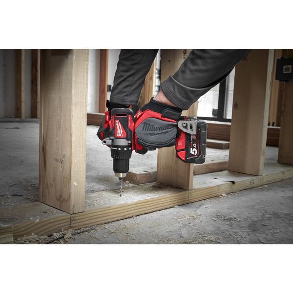 Дриль-шурупокрут акумуляторний MILWAUKEE, M18 BLDD2-502X, 82Нм (+ заряд.прис., 2акум. Х5Аг, HD кейс) 4933464515 фото