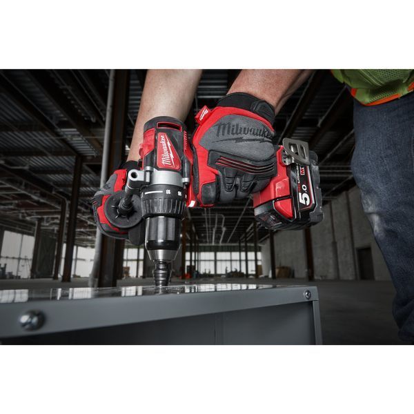 Дриль-шурупокрут акумуляторний MILWAUKEE, M18 BLDD2-502X, 82Нм (+ заряд.прис., 2акум. Х5Аг, HD кейс) 4933464515 фото