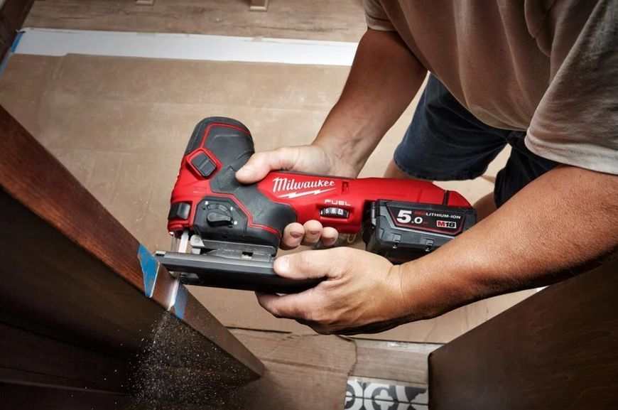 Пила лобзикова акумуляторна безщіткова MILWAUKEE M18 FBJS-0X (каркас+HD кейс) 4933464799 фото