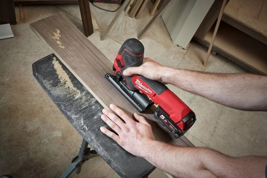 Пила лобзикова акумуляторна безщіткова MILWAUKEE M18 FBJS-0X (каркас+HD кейс) 4933464799 фото