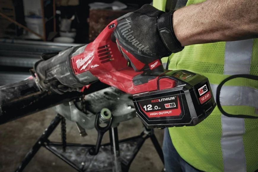 Акумулятор Li-Ion HIGH OUTPUT MILWAUKEE, M18 HB12 (12Аг) 4932464260 фото