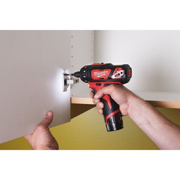 Шуруповерт мом. 30 Нм, MILWAUKEE M12 BD-0 4933441910 4933441910 фото