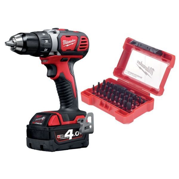 Дриль-шуруповерт акумуляторний MILWAUKEE M18 BDD-402CA (зарядний пристрій М12-18 С , 2 акумулятори В4 4Аг, кейс, набор біт 32шт) 4933464942 фото