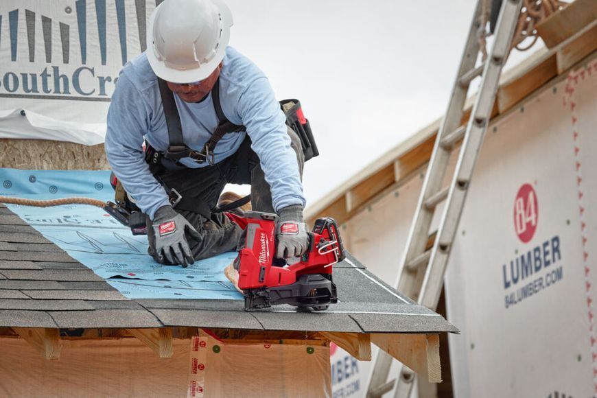 Пістолет цвяхозабивний акумуляторний MILWAUKEE M18 FRCN45-0X (HD кейс) 4933498168 фото