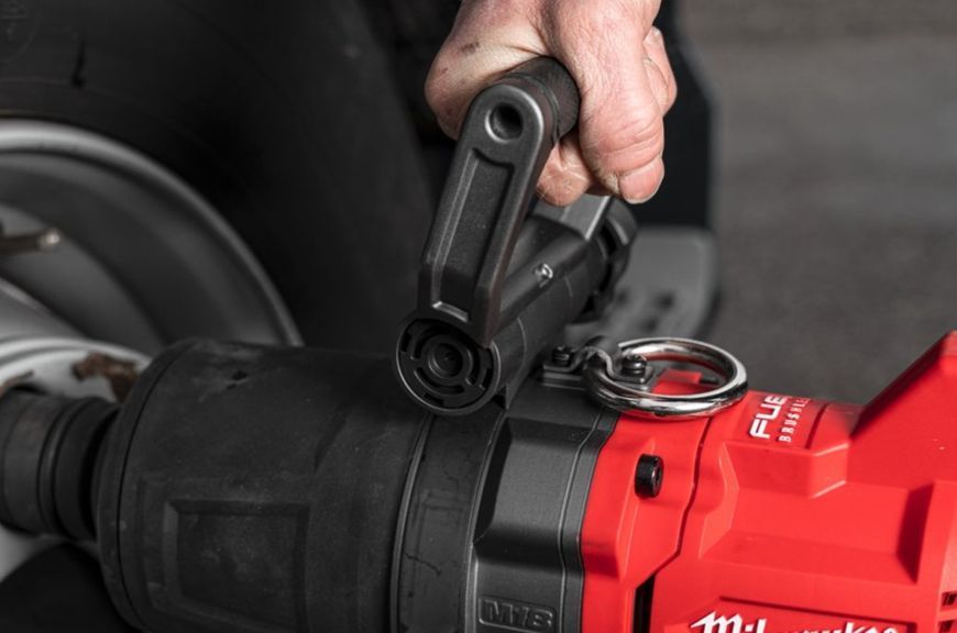 Гайкокрут акумуляторний 1 MILWAUKEE, M18 ONEFHIWF1DS-0C, 2711Нм (кейс) 4933472071 фото