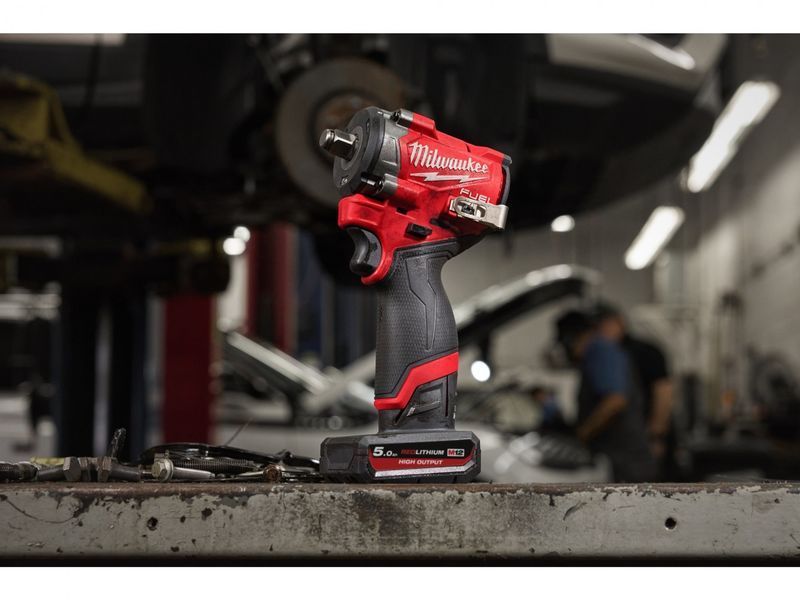 Гайковерт високомоментний акум. MILWAUKEE 1/2" (746 Нм) M12 FCIWP12G3-0 (каркас) 4933493457 фото