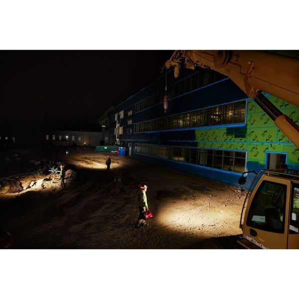 Ліхтар світлодіодний акумуляторний налобний MILWAUKEE, L4 HL-VIS-301 4933479768 фото