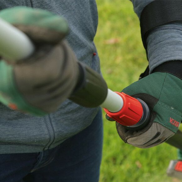 Акумуляторний висоторіз Bosch UniversalChainPole (0.600.8B3.101) (без АКБ та ЗП) 06008B3100 фото