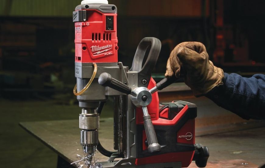 Дриль на магнітній станині акумуляторна MILWAUKEE, M18 FMDP-0C (кейс) 4933451636 фото