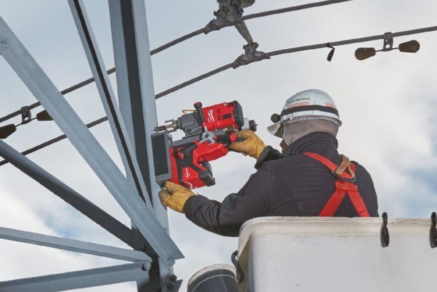 Дриль на магнітній станині акумуляторна MILWAUKEE, M18 FMDP-0C (кейс) 4933451636 фото