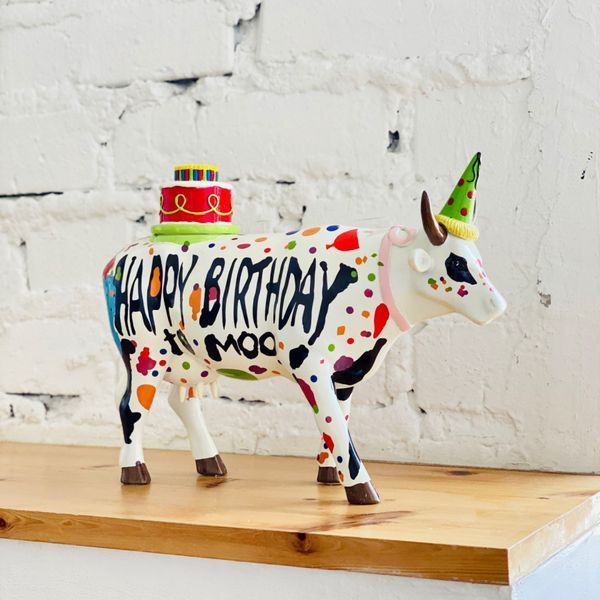 Коллекционная статуэтка корова Happy Birthday, Size L 46778 фото