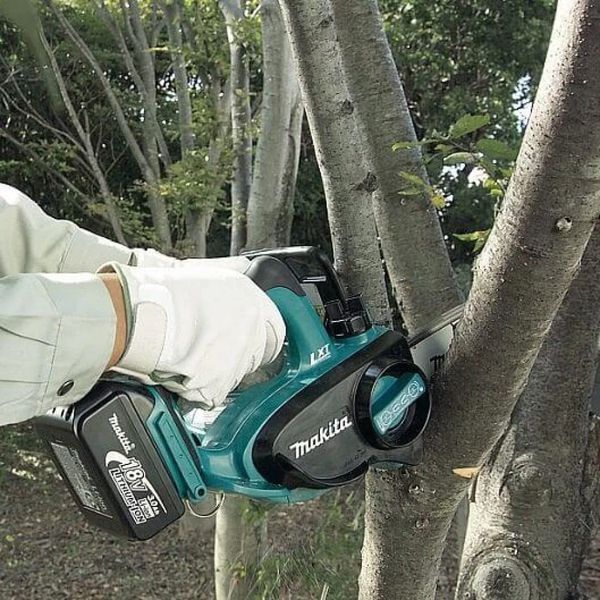 Акумуляторна ланцюгова пила Makita DUC122RFE DUC122RFE фото
