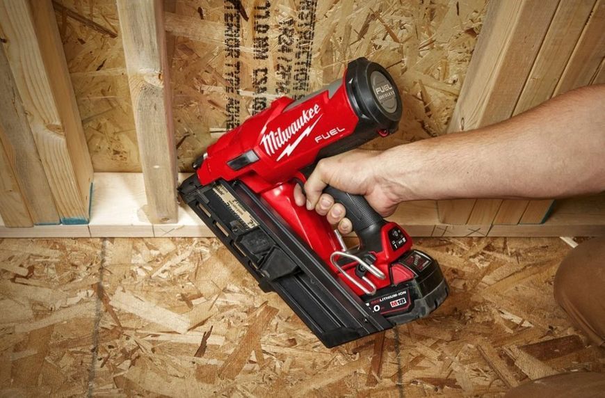 Пістолет цвяхозабивний акумуляторний безщітковий MILWAUKEE M18 FUEL FFNS-502C 4933478302 4933478302 фото