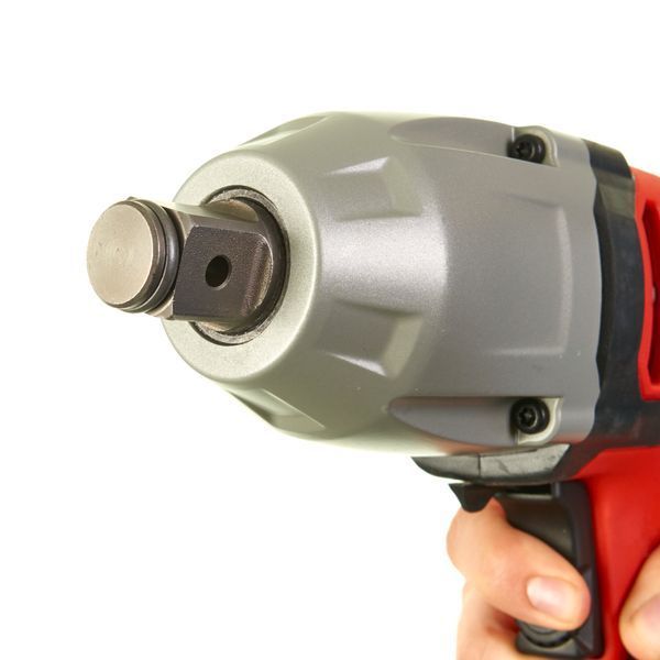 Гайкокрут MILWAUKEE, 3/4 IPWE 520 R, 725Вт, 520Нм 4933451525 фото