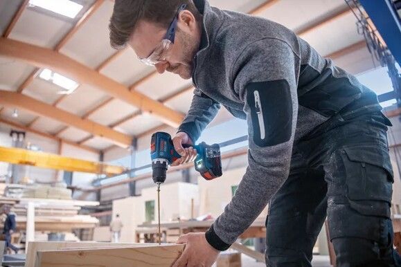 Акумуляторний шурупокрут Bosch GSR 18V-90 C solo (06019K6002) (без АКБ та ЗП) 06019K6002 фото
