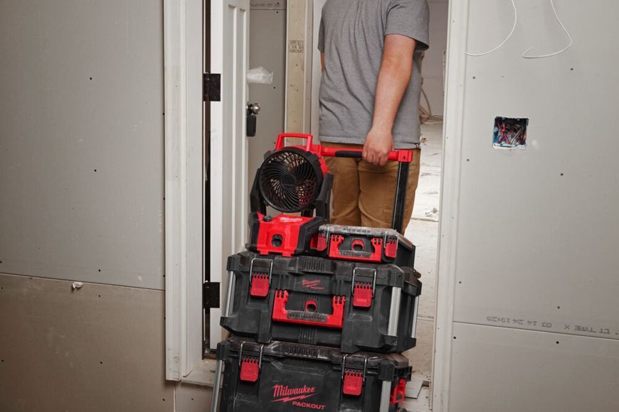 Вентилятор акумуляторний безщітковий MILWAUKEE M18 AFG2-0 4933493443 фото