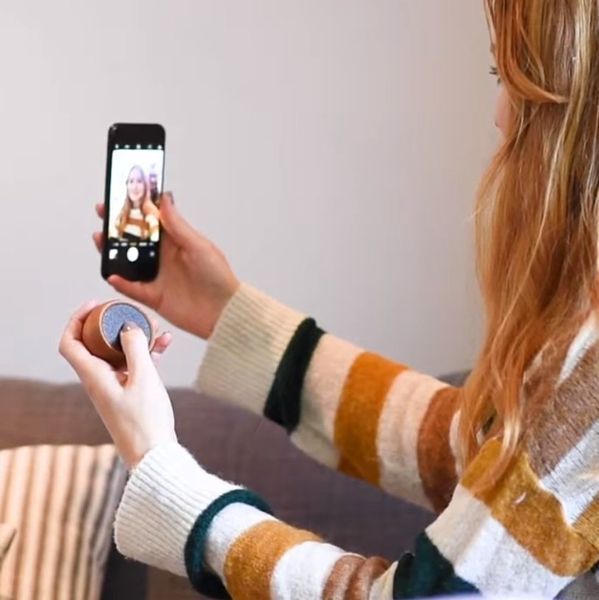 Блутуз-колонка Tumbler Selfie 3 Ватта, дерево вишня G004CH фото