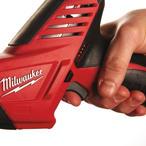 Акумуляторна шабельна пилка MILWAUKEE C12 HZ-202С 4933441195 (+ заряд.пристрій, 2 акум., HD кейс) 4933441195 фото
