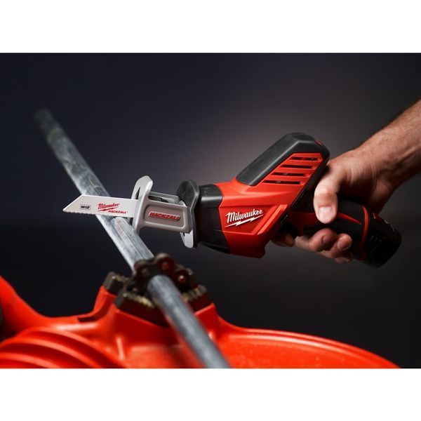 Акумуляторна шабельна пилка MILWAUKEE C12 HZ-202С 4933441195 (+ заряд.пристрій, 2 акум., HD кейс) 4933441195 фото