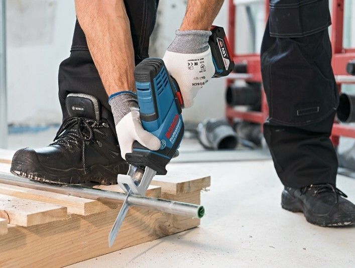 Шабельна пила Bosch GSA 18 V-LI C (06016A5001) (без акумулятора і ЗП) 06016A5001 фото